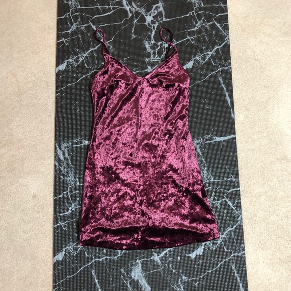 Forever 21 Velvet Slip Dress - Picture 3 of 4